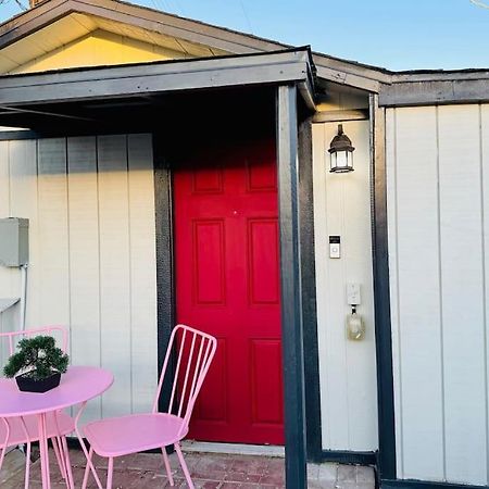 New Tiny Home Uptown Феникс Экстерьер фото