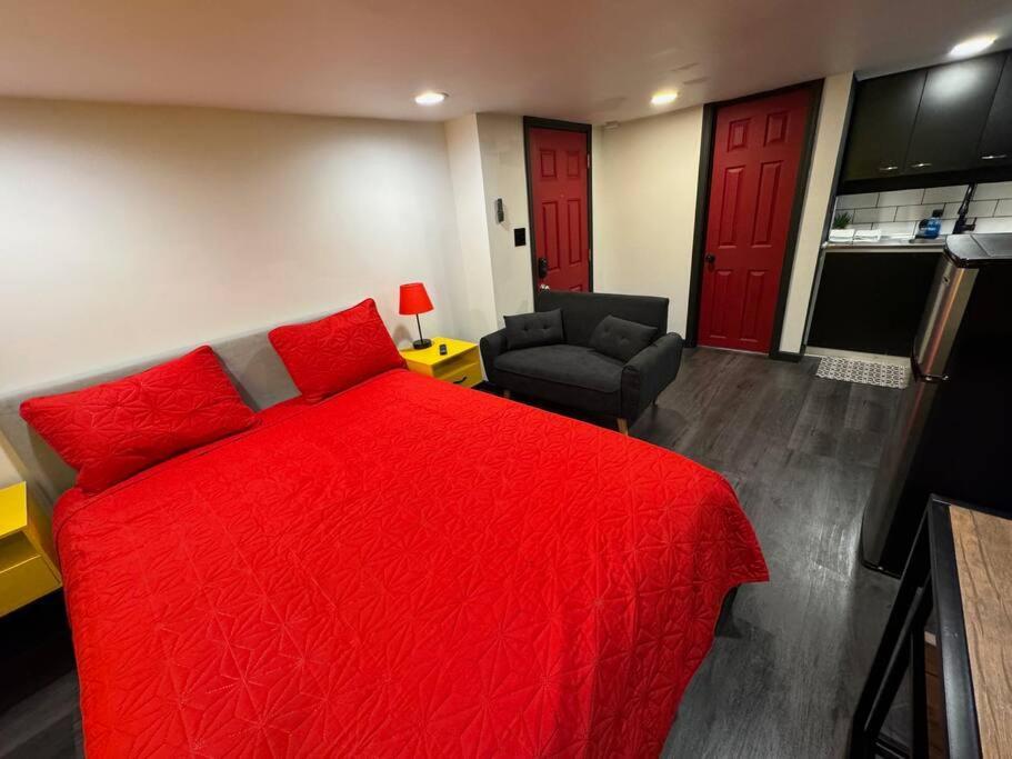 New Tiny Home Uptown Феникс Экстерьер фото