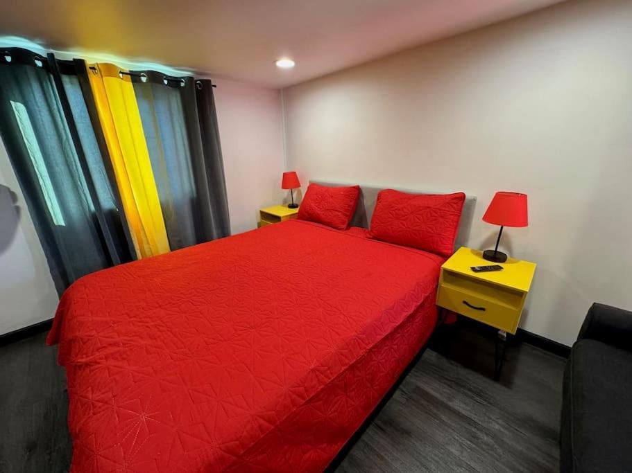 New Tiny Home Uptown Феникс Экстерьер фото